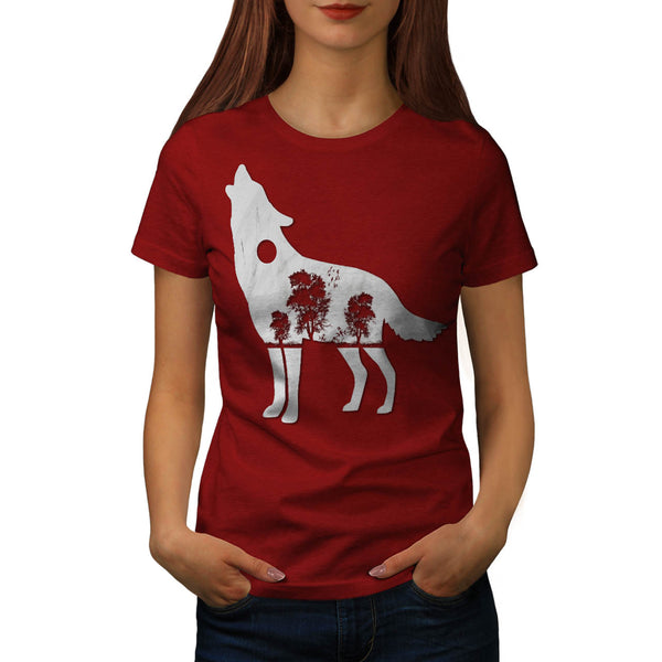 Howling Wolf Figure Womens T-Shirt
